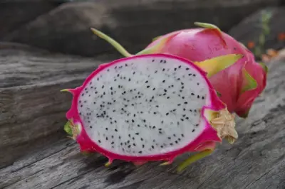 ड्रैगन फ़्रूट को 21वीं सदी का 'चमत्कारी फल' कहा जाता है