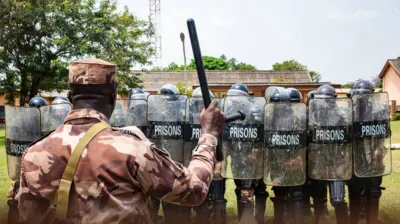 the non-custodial sentencing regime will de-congest the prisons 