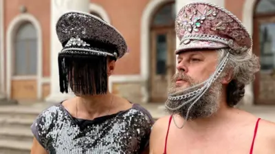 Хамерман знищує віруси