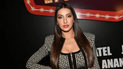 બીબીસી ગુજરાતી નોરા ફતેહી અને સંજય દત્તના ગીત પર પ્રતિબંધ, આઇટમ સૉન્ગ સરકે ચુનર વિવાદમાં સેન્સર બૉર્ડ