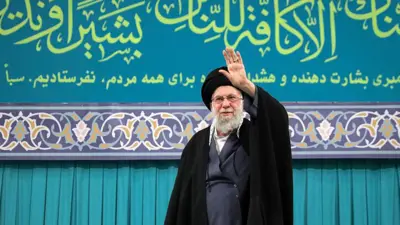 علی خامنه ای
