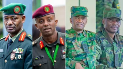 Ifoto ifatanyije mu buryo bw'ikoranabuhanga igaragaza abasirikare bakuru bo mu ngabo z'u Rwanda bafatiwe ibihano n'Amerika. Bambaye impuzankano za gisirikare zinyuranye, ziganjemo ibara ry'icyatsi kibisi. Uvuye ibumoso ujya iburyo: Gen Mubarakh Muganga, Maj Gen Ruki Karusisi, Maj Gen Vincent Nyakarundi na Brig Gen Stanislas Gashugi. 