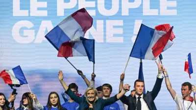 Marine Le Pen e Jordan Bardella durante campanha