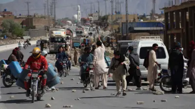 اعتراض مردم پس از کشته شدن دو عضو جامعه هزاره در شهر کویته پاکستان