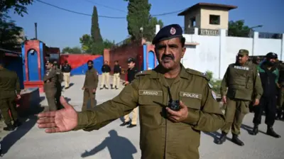 عمران خان، اڈیالہ جیل