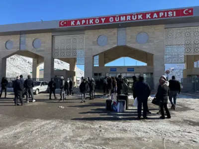 مسافران ایرانی در مرز ترکیه در پی اعتراضات سراسری در ایران