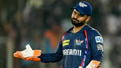 ऋषभ पंत ने शुक्रवार को एलएसजी की कप्तानी छोड़ दी