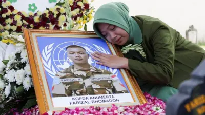 pusara Farizal Rhomadon, seorang prajurit TNI yang meninggal dunia saat bertugas sebagai pasukan penjaga perdamaian di Lebanon.