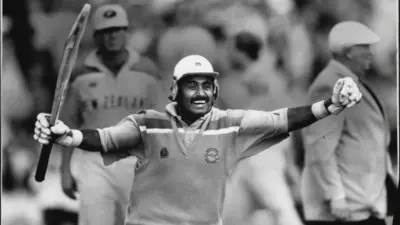 જાવેદ મિયાંદાદ 1992ના ક્રિકેટ વર્લ્ડ કપમાં બીજા ક્રમના સૌથી વધુ રન કરનાર ક્રિકેટર હતા