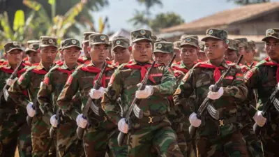 TNLA တပ်ဖွဲ့ဝင်တွေ(ပုံဟောင်း)