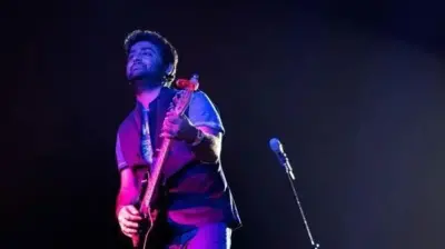 اریجیت سینګ د ګڼ شمېر هندي فلمونو لپاره سندرې ویلې، چې ځینې یې خورا ډېرې مشهورې شوې.