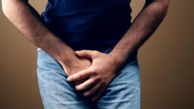 சிறுநீர் கழித்த பிறகு கடைசியில் சொட்டுசொட்டாக நீர் வெளியேறுகிறதா? பிரச்னையும் எளிய தீர்வும்