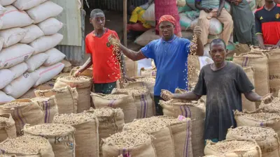 Awọn oniṣowo ninu ọja