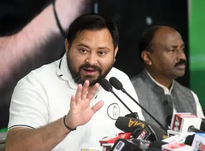 तेजस्वी यादव