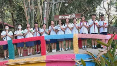 ucenici vode skolu u tajlandu