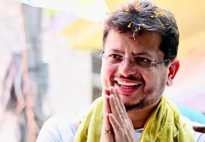 ঋতব্রত ব্যানার্জী