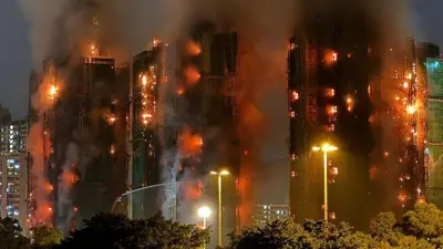 Incêndio atinge o complexo residencial Wang Fuk Court, em Hong Kong