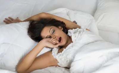 સ્લીપ બૅન્ક શું છે, ક્યારે અને કેટલી ઊંઘ કરવી જોઈએ, ઊંઘ અને ઉજાગરો, સારી ઊંઘથી ફાયદો થાય ? બીબીસી ગુજરાતી સાથે સમજો, 