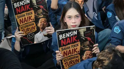 Demo mahasiswa, Trisakti, Universitas Trisakti, gedung DPR