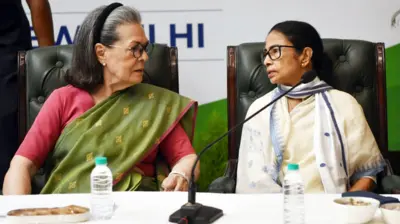 सोनिया गांधी और ममता बनर्जी