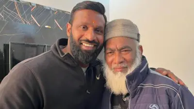 दीपक और वकील अहमद