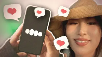 Mshawishi wa China Lisa Li akizungumza na "mpenzi" wa ChatGPT, Dan,  