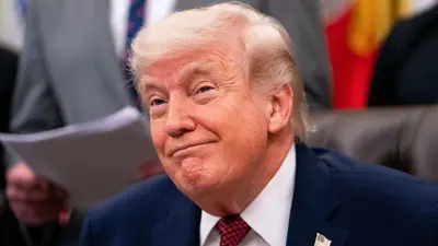 डोनाल्ड ट्रंप