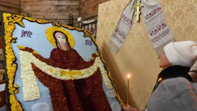 Ікона Пресвятої Богородиці у свято Покрови. 