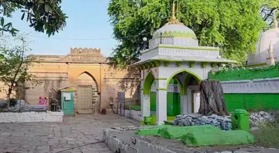 'વિવાદિત ભોજશાળા પ્રાંગણ માતા સરસ્વતીનું મંદિર'; મધ્ય પ્રદેશ હાઇકોર્ટનો ચુકાદો, મુસ્લિમોને મસ્જિદ માટે સરકાર પાસે વૈકલ્પિક જમીન માગવા કહ્યું