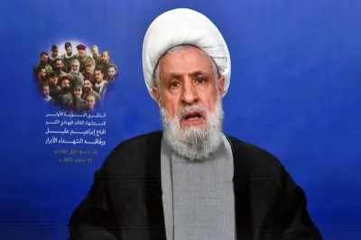  نعیم قاسم، معاون سابق حسن نصرالله، اکنون رهبری حزب‌الله را بر عهده دارد
