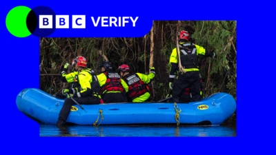 Perahu karet tim SAR di Texas