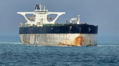Marinera oil vessel wey dem bin call bifor Bella 1 on top water