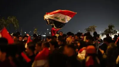 په شپه کې لاریونیان واټونو ته وتلي