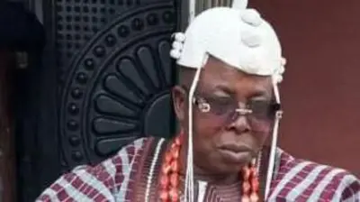 Aworan Oba Alagamo ti ilu Agamo, Oba Kehinde Falodun