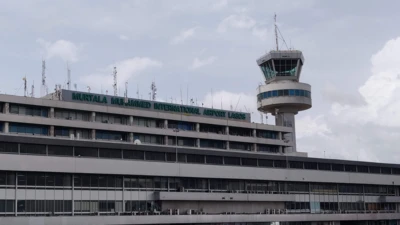Papakọ ofurufu Murtala Muhammed, niluu Eko.