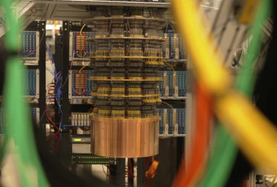 درون تاسیسات و تجهیزات کامپیوتری