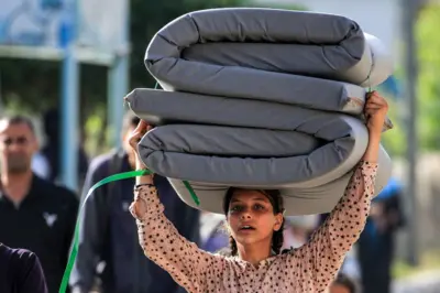 Gazze'de yüzbinlerce insan defalarca göç etmek zorunda kaldı