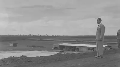 Kubitschek na construção de Brasília.