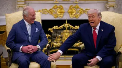 Prezydent USA Donald Trump spotkał się z królem Karolem III w Gabinecie Owalnym Białego Domu. Tego samego dnia brytyjski monarcha wygłosił przemówienie na wspólnym posiedzeniu Kongresu podczas swojej pierwszej wizyty w USA jako król.