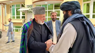 دیدار حامد کرزی و سراج‌الدین حقانی 