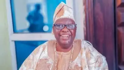 Ọba Falabi, Akire ti ilu Ikire.