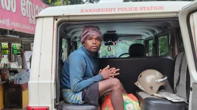 झारखंड से केरल पहुंचे मजदूर बरन मरांडी