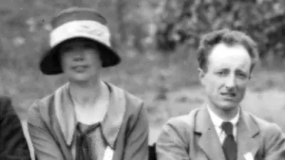Mai Roberts a Saunders Lewis