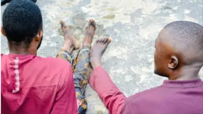 Afurasi ajinigbe meji naa lo wa lapa osi, ọkunrin ni wọn.