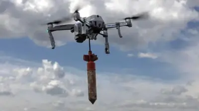 Ndege zisizo na rubani na silaha nyingine za kisasa zimekuwa zikitumika kwa wingi zaidi kadiri vita vinavyoendelea.