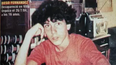 Foto de Diego fernández en un periódico de la época.