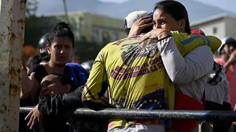 En vivo | Al menos 235 muertos y 4.300 heridos a causa de dos potentes  terremotos en Venezuela; buscan a contrarreloj a sobrevivientes, Página 3  de 7 - BBC News Mundo