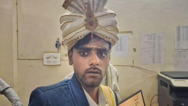 'तुम्हारी जाति के लोग घोड़े पर नहीं बैठ सकते': मध्य प्रदेश में दलित दूल्हे को पीटने का आरोप