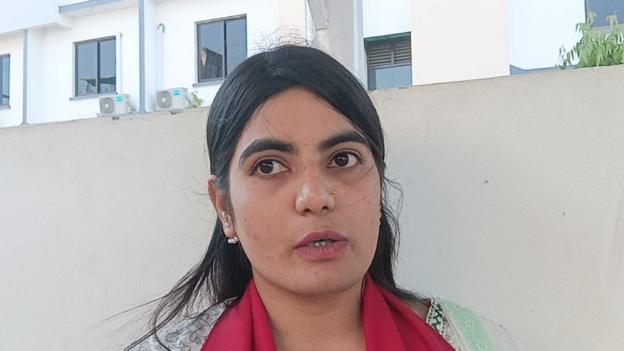 नेपाल के इस नियम से क्यों परेशान हैं सीमावर्ती इलाक़ों के भारतीय दुकानदार