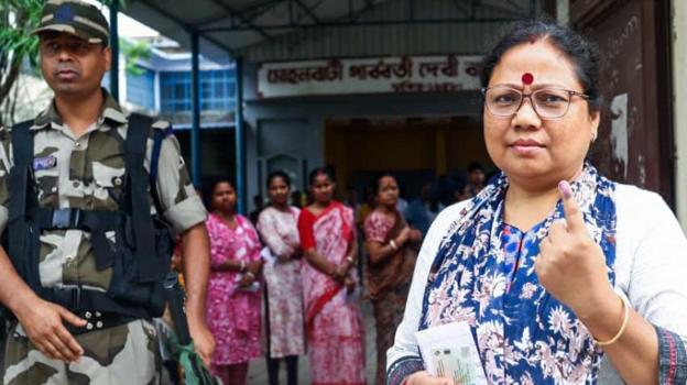 पश्चिम बंगाल चुनावः एसआईआर में जहां वोट सबसे अधिक कटे, वहां रिकॉर्ड वोटिंग के क्या हैं मायने